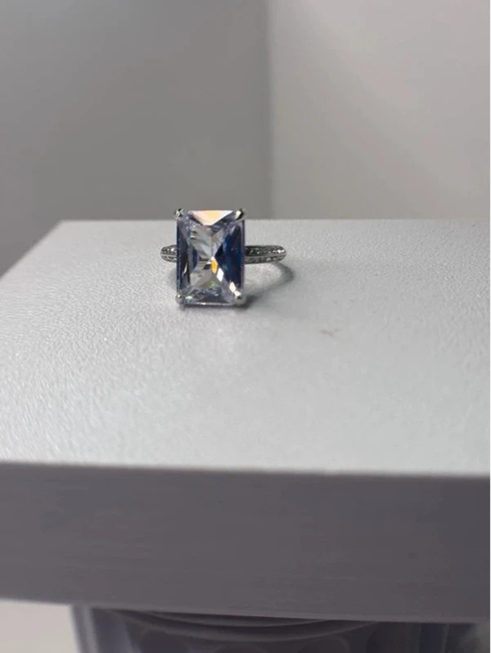 Fashion ring, huge stone 6 3/4